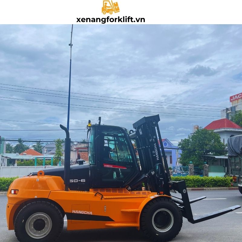 xe nâng dầu 16 tấn