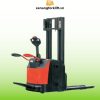 xe nâng tay điện cao 2 tấn
