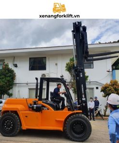 xe nâng dầu 12 tấn