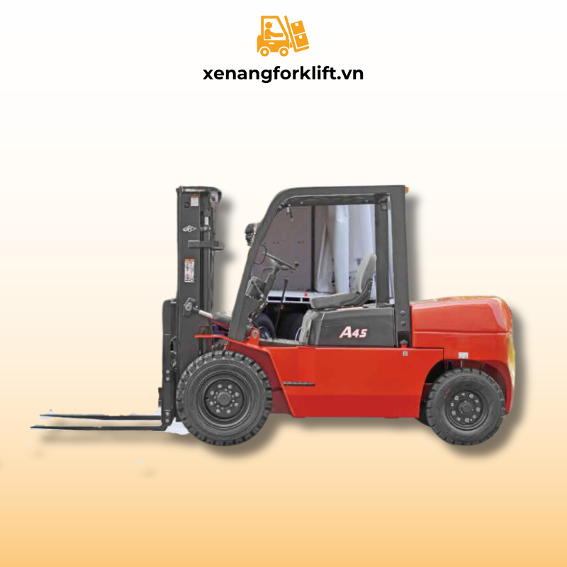 xe nâng dầu 4.5 tấn