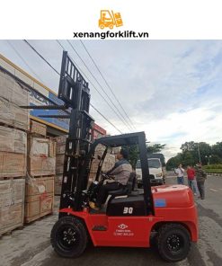 xe nâng dầu 3 tấn