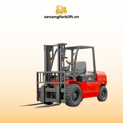 xe nâng dầu 4 tấn