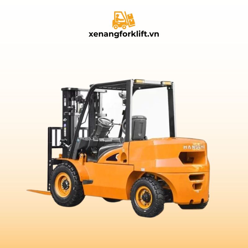 xe nâng dầu 4 tấn