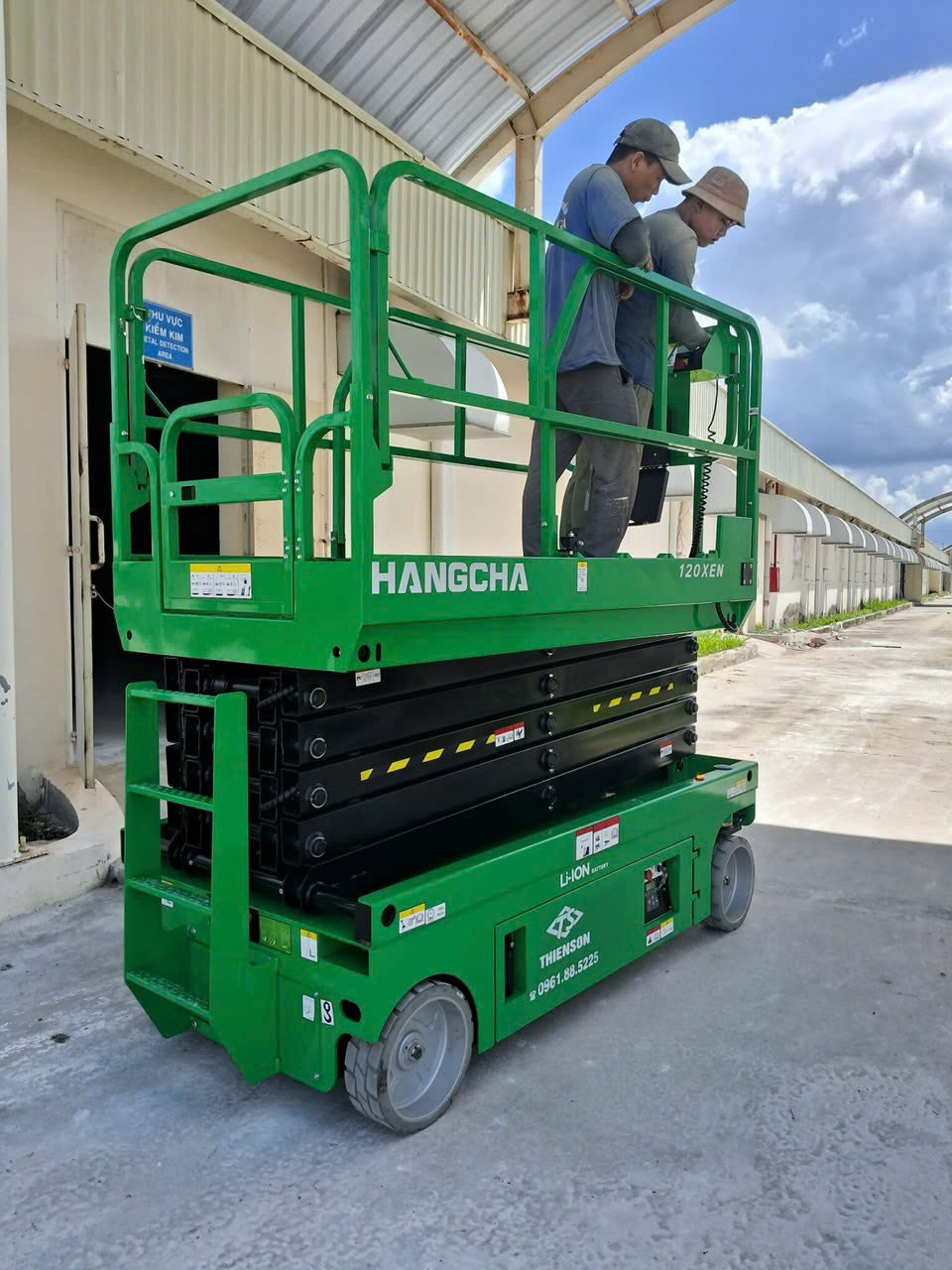Xe nâng người dạng cắt kéo HangCha