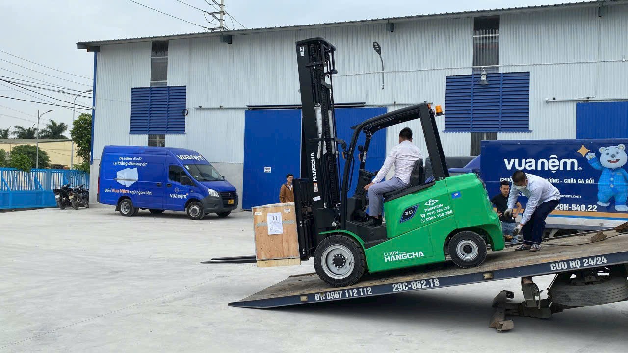 xe điện 3 tấn