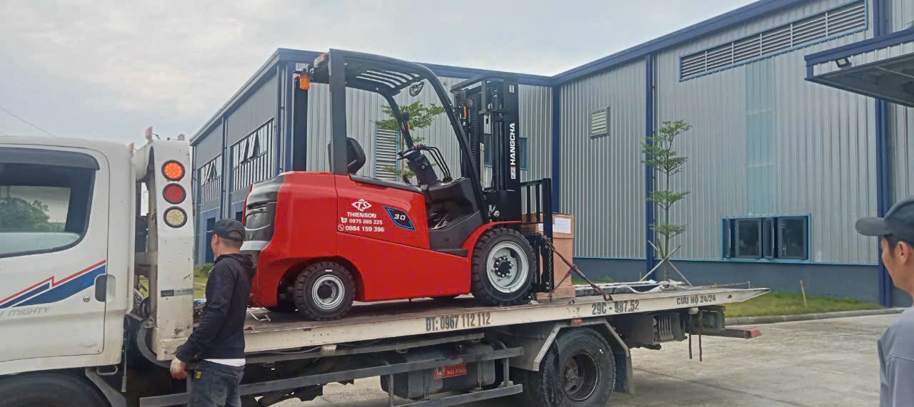 xe nâng điện 3 tấn