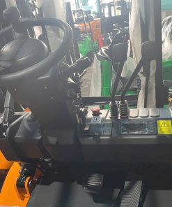 xe nâng điện lithium 1.5 tấn XE