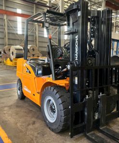 xe nâng điện 5 tấn XE