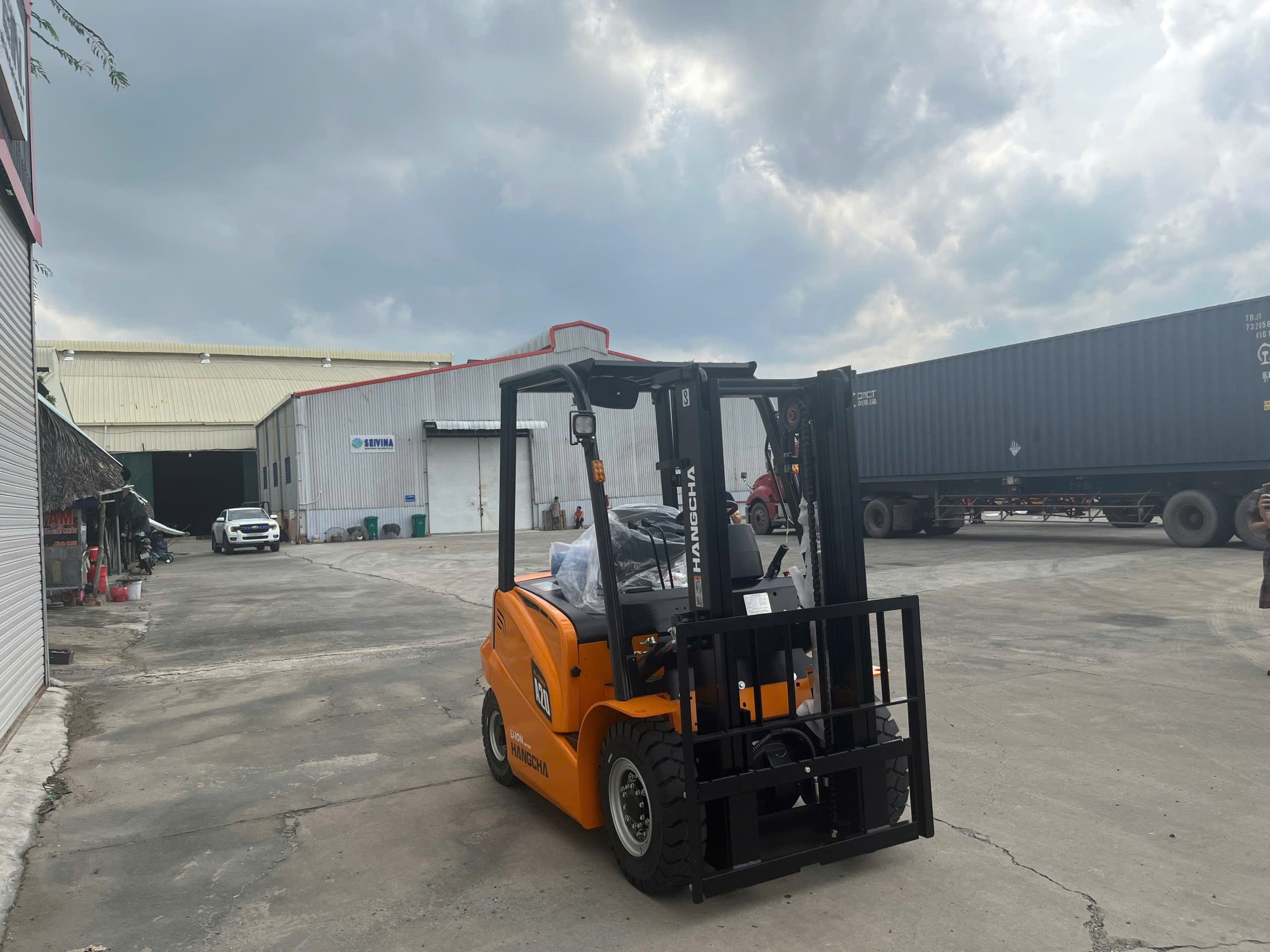 Xe nâng điện Hangcha 2 tấn XA III