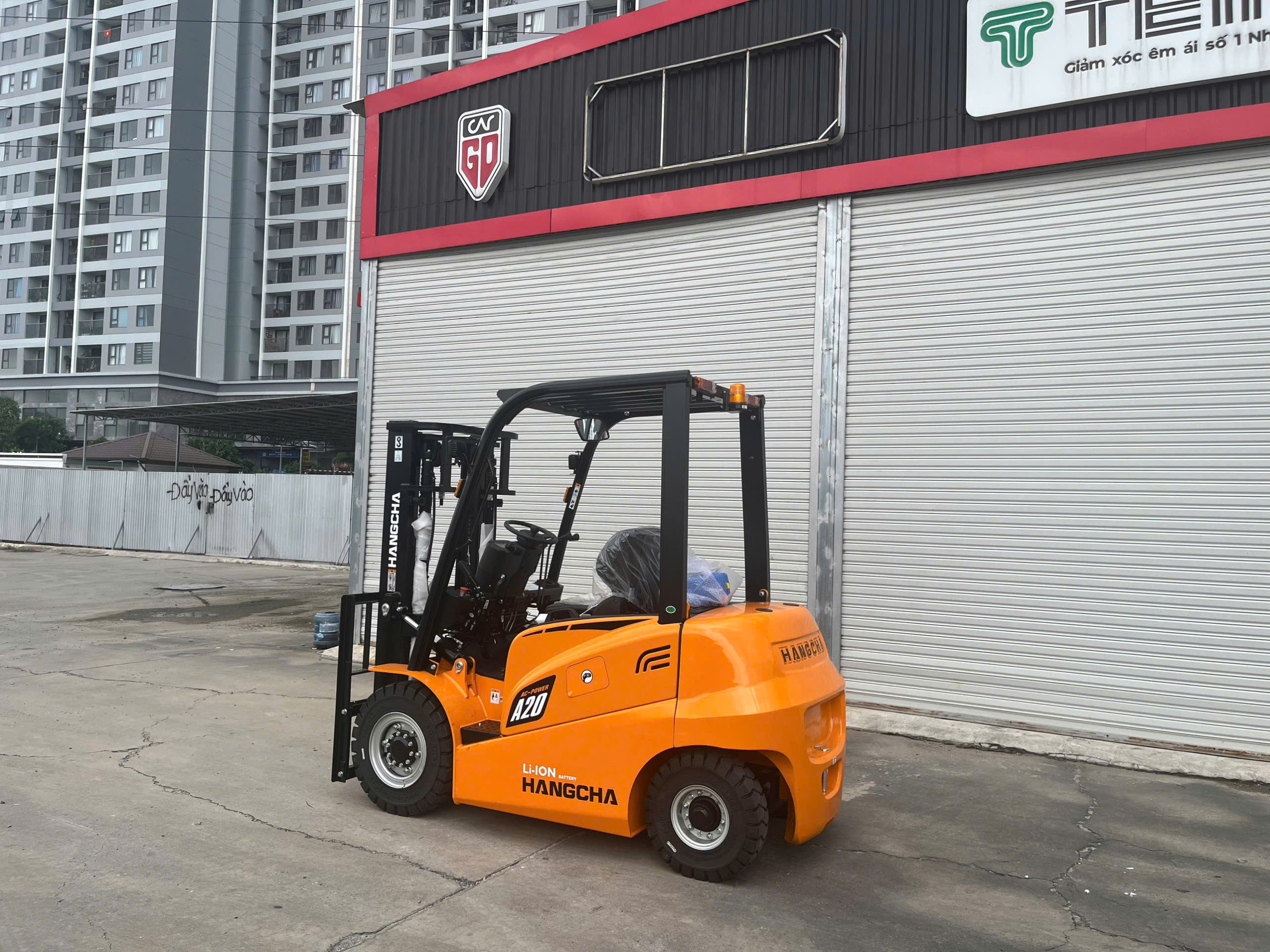 Xe nâng điện Hangcha 2 tấn XA III