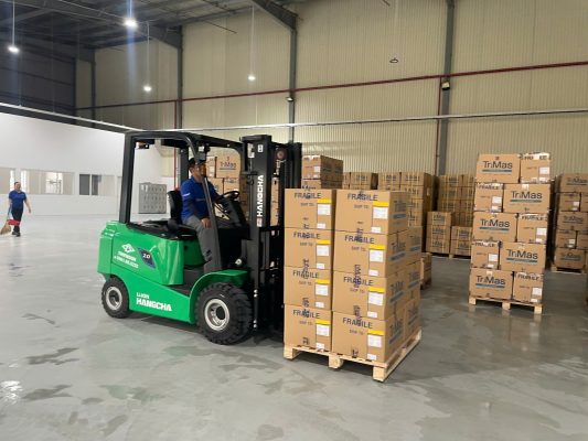 Hình ảnh xe nâng điện 2 tấn pin lithium